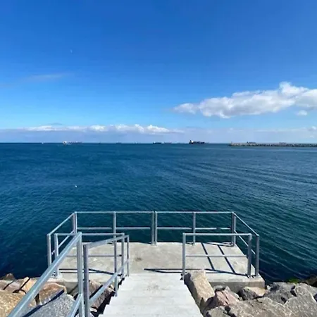 8 Person In Skagen-by Traum *